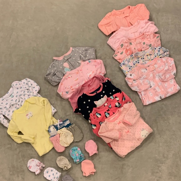 newborn sleepers with mittens